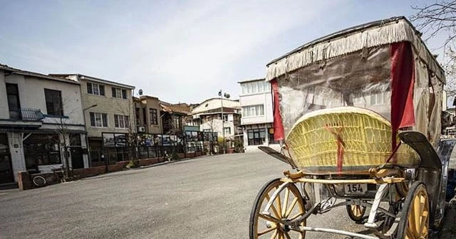 Büyükada yeni tip koronavirüs tedbirleri sonrası &#039;ıssız ada&#039;ya döndü