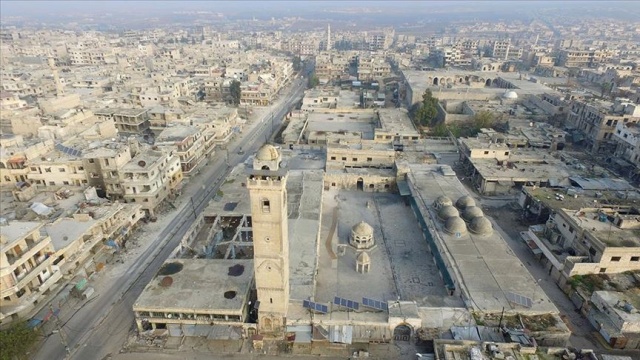 Esad rejimi güçleri ele geçirdiği yerleşimleri yağmalıyor