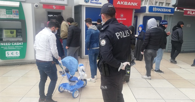 Esenyurt’ta 20 yaş altı gençlere polis uygulaması