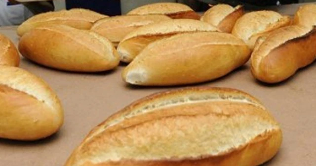 Fırıncılardan mahalle aralarında ‘ekmek’ mesaisi
