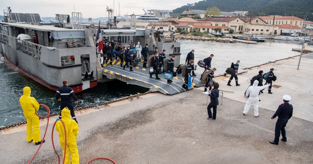 Fransa’ya ait olan Charles De Gaulle uçak gemisinin mürettebatı karantinaya alındı