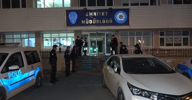 Gece yarısı ’kumar’ operasyonu: 18 kişiye 56 bin 700 TL ceza
