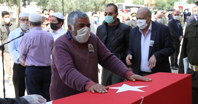Hakkari'de nöbet sırasında şehit olan asker Kızıltepe’de toprağa verildi