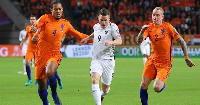 Hollanda&#039;da 1 Eylül&#039;e kadar futbol oynanmayacak