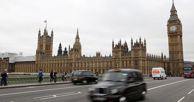 İngiltere&#039;de İşçi Partisinin yeni lideri Keir Starmer oldu