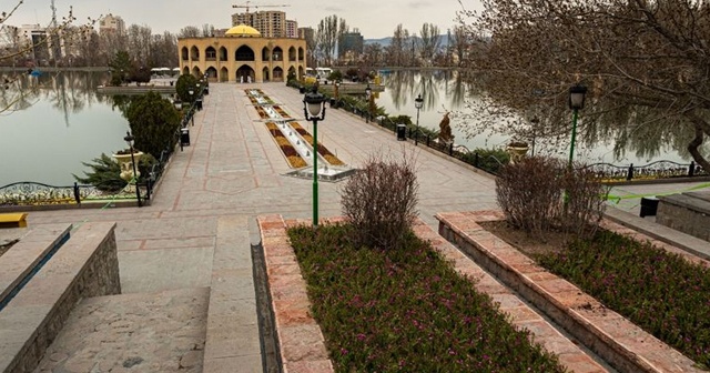 İran&#039;da salgın nedeniyle kapatılan park ve bahçeler bir ay sonra yeniden açıldı