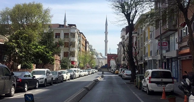 İstanbul’da camilerden ‘evde kalın’ çağrısı