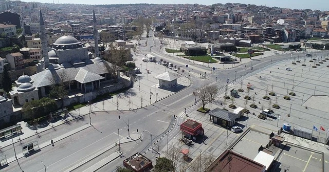 İstanbul&#039;da ramazanın ilk günü sessizlik hakim