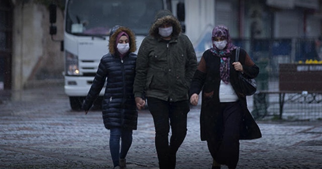 İstanbul&#039;da sabah saatlerinde sağanak yağış bekleniyor