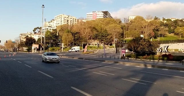 İstanbul meydanlarında korona sessizliği