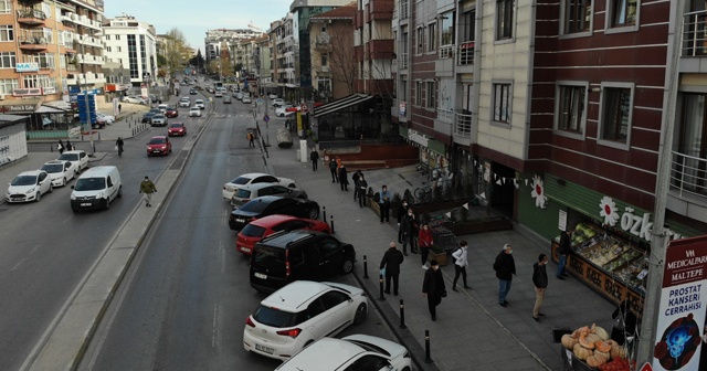 İstanbulluların sosyal mesafe sınavı: Kimisi uydu, kimisi hiçe saydı