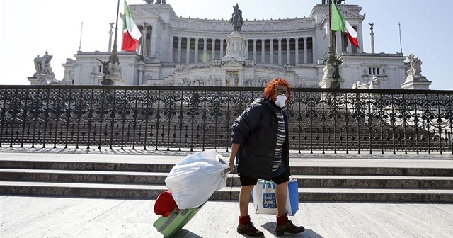 İtalya’da son 24 saatte 525 kişi koronavirüsten hayatını kaybetti