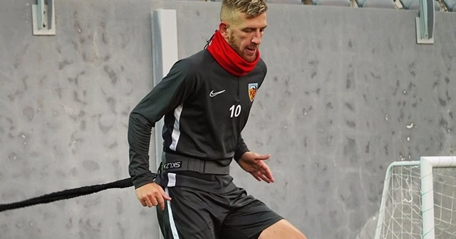 Kayserispor'un Brezilyalı futbolcuları antrenmanda