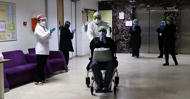 Koronavirüsten iyileşen hasta alkışlarla taburcu oldu