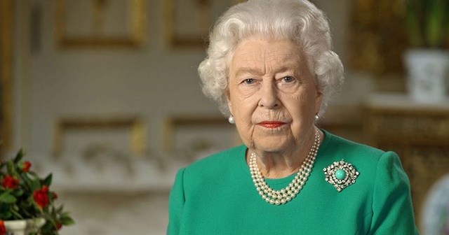 Kraliçe 2. Elizabeth İngiliz halkına &#039;kararlılık&#039; mesajı verdi