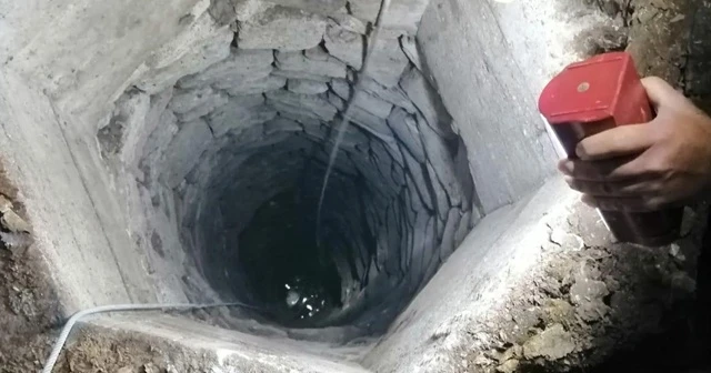 Kuş sevdası 10 metrelik kuyuya düşürdü