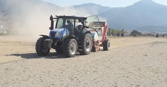 Kuşadası plajları sezona hazırlanıyor