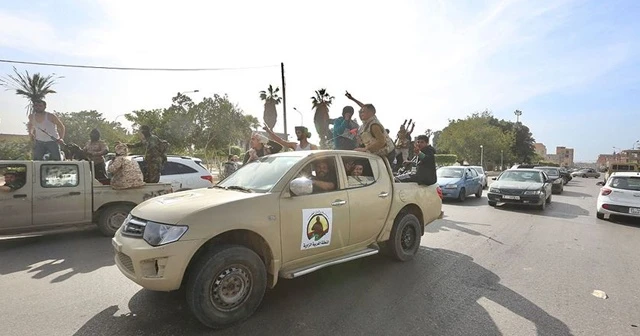 Libya'da hükümet güçleri Terhune kentini geri almak için operasyon başlattı