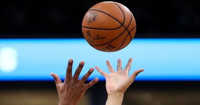 NBA&#039;de oyuncuların maaşlarında yüzde 25 kesinti yapılacak