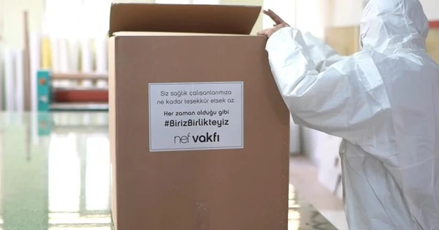 Nef Vakfı'ndan Kovid-19 mücadelesine sağlık ekipmanı desteği