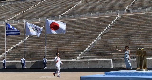 Olimpiyat meşalesi koronavirüs nedeniyle sergiden kaldırılacak