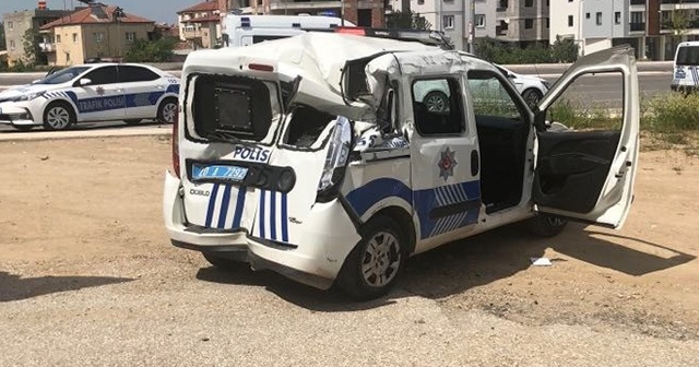 Polis memurları ölümden döndü