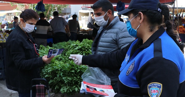 Polisten pazarda korona virüs uyarısı