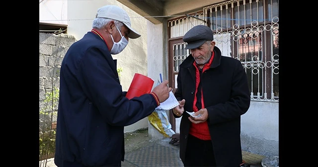 PTT’nin yardım paralarını evlere ulaştırması vatandaşları sevindirdi