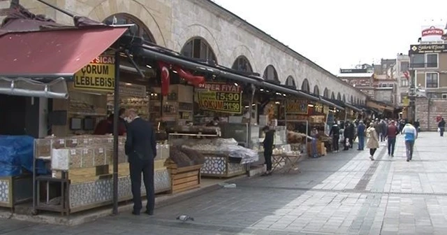 Ramazan öncesinde Eminönü boş kaldı