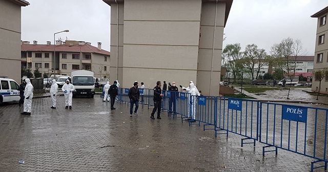 Sakarya&#039;da beş apartman koronavirüs nedeniyle karantinaya alındı