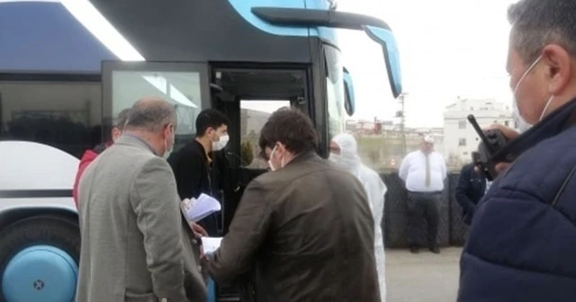 Seyahat firmasının düzenlediği sahte belgeyle yüzlerce kilometre gelen yolcular hüsrana uğradı
