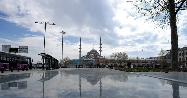 Sokağa çıkma kısıtlaması öncesinde İstanbul'da kısmi kalabalık