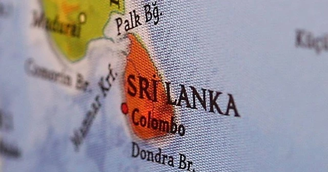 Sri Lankalı Müslümanlar, Kovid-19'dan ölenlerin cesetlerinin yakılmasına tepkili