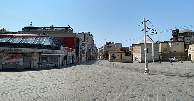 Taksim Meydanı&#039;nda tarihi sessizlik