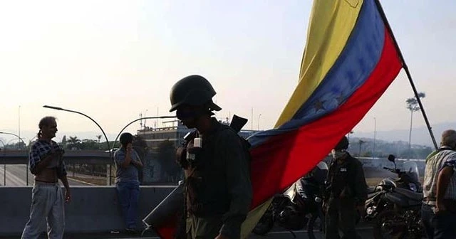 Venezuela'daki başarısız darbe girişiminin üzerinden 1 yıl geçti