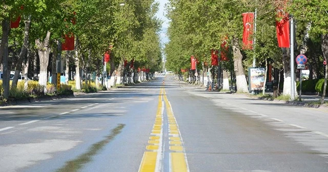 Yurt genelinde 'Evde kal' çağrısına büyük oranda uyuluyor