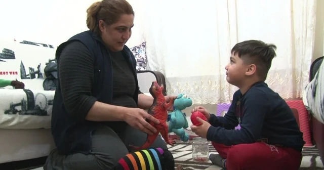2 çocuk annesi, yardımlarla yaşamaya çalışıyor