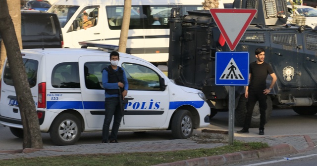 Adana’da polislere silahlı saldırı: 1 yaralı