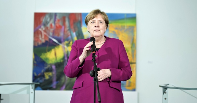 Almanya Başbakanı Merkel’den &quot;Kurallara uyun&quot; çağrısı