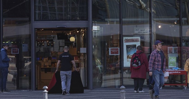 Almanya&#039;da Kovid-19 önlemlerinin gevşetilmesi kapsamında tüm mağazalar açılacak