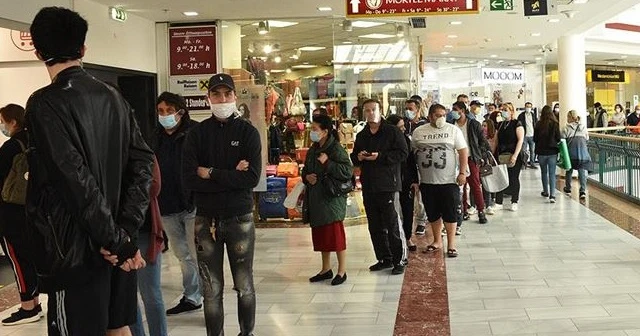 Avusturya’da kuaför ve alışveriş merkezleri yeniden açıldı