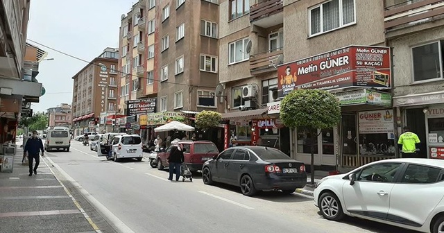 Aynı caddede su tesisatçılığı yapan iki kardeşin kavgası kanlı bitti: 1 ölü, 2 yaralı