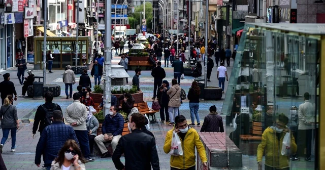 Bakırköy Meydanı’nda dikkat çeken yoğunluk