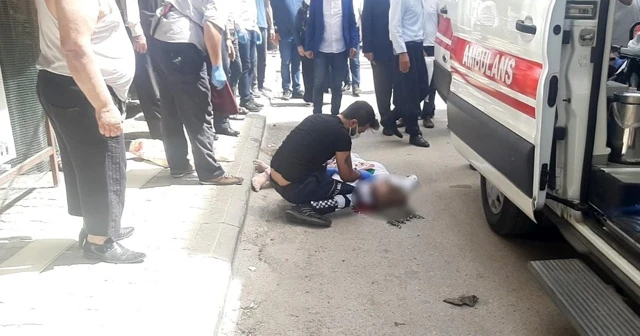 Cam silerken 4. kattan aşağıya düştü