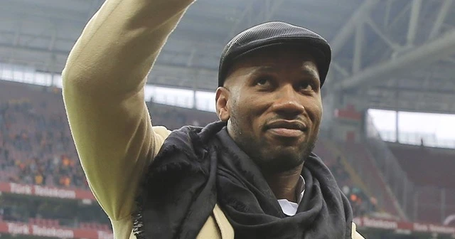 Drogba, Ligue 1'de son 20 yılın en iyi forveti seçildi