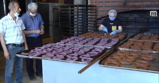 Ekmekten sonra şimdi de ‘mor simit&#039; görücüye çıktı