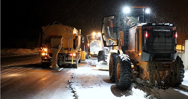 Erzincan’da kar ve tipi etkili oluyor