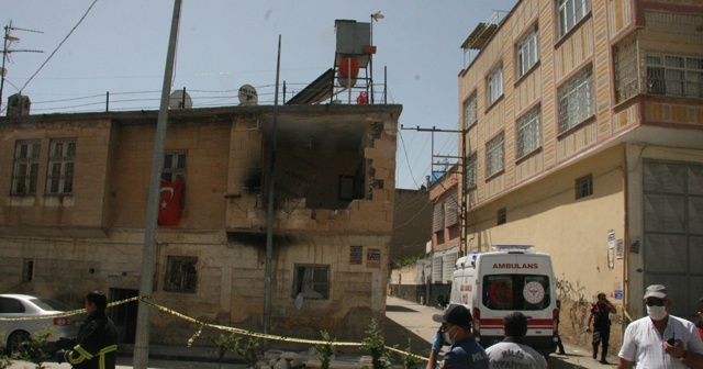 Evdeki tüp bomba gibi patladı