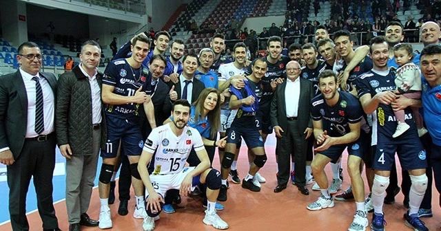 Glenn Hoag: "Liglerin sona erdirilmesi yerinde bir karar "