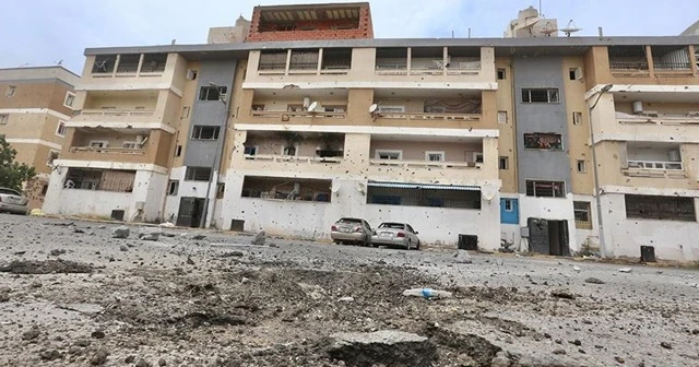 Hafter'den Trablus'a roketli saldırı: 1 sivil öldü